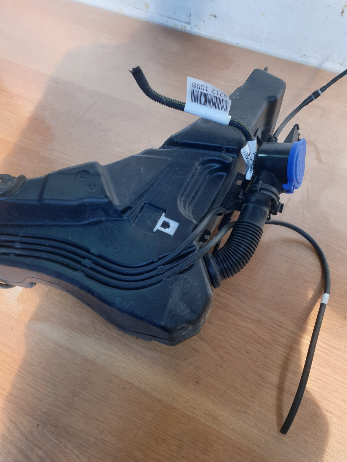FORD FOCUS ACTIVE X 1.0 PETROL 2021 WINDSCREEN WASHER BOTTLE TANK JX7B17B613EF - Image 3