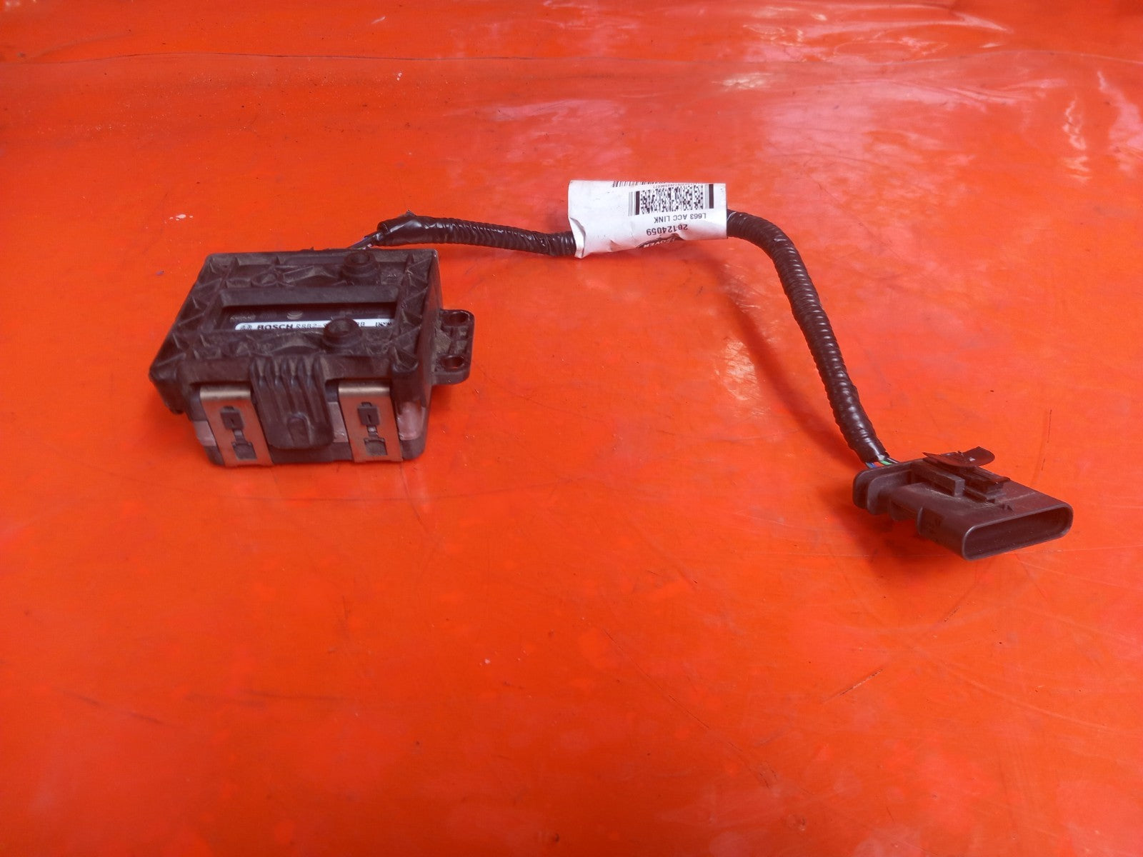 Land Rover Defender L663 3.0 Diesel 2025 Front Radar Sensor R8B29G768AB Warranty - Image 3