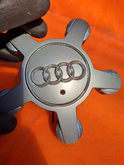 ✅Audi A5 S Line 2010 2.0 Petrol ALLOY WHEEL CENTRE CAPS 3x 4F0601165N 4F0601155N - Image 4