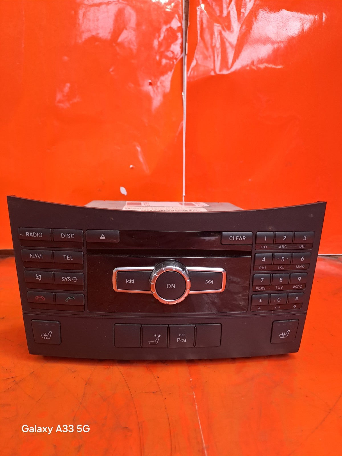 ✅2013 MERCEDES E CLASS W212 MULTIMEDIA RADIO PLAYER HEAD UNIT A2129006417 A271 - Image 1