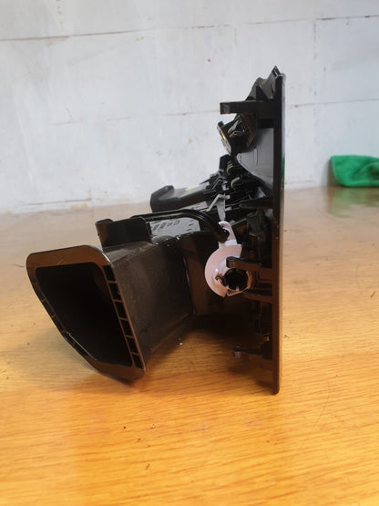 ✅AUDI A1 SPORT 1.0 PETROL 2022 CENTRE DASHBOARD AIR VENT 82C820951C Warranty - Image 8