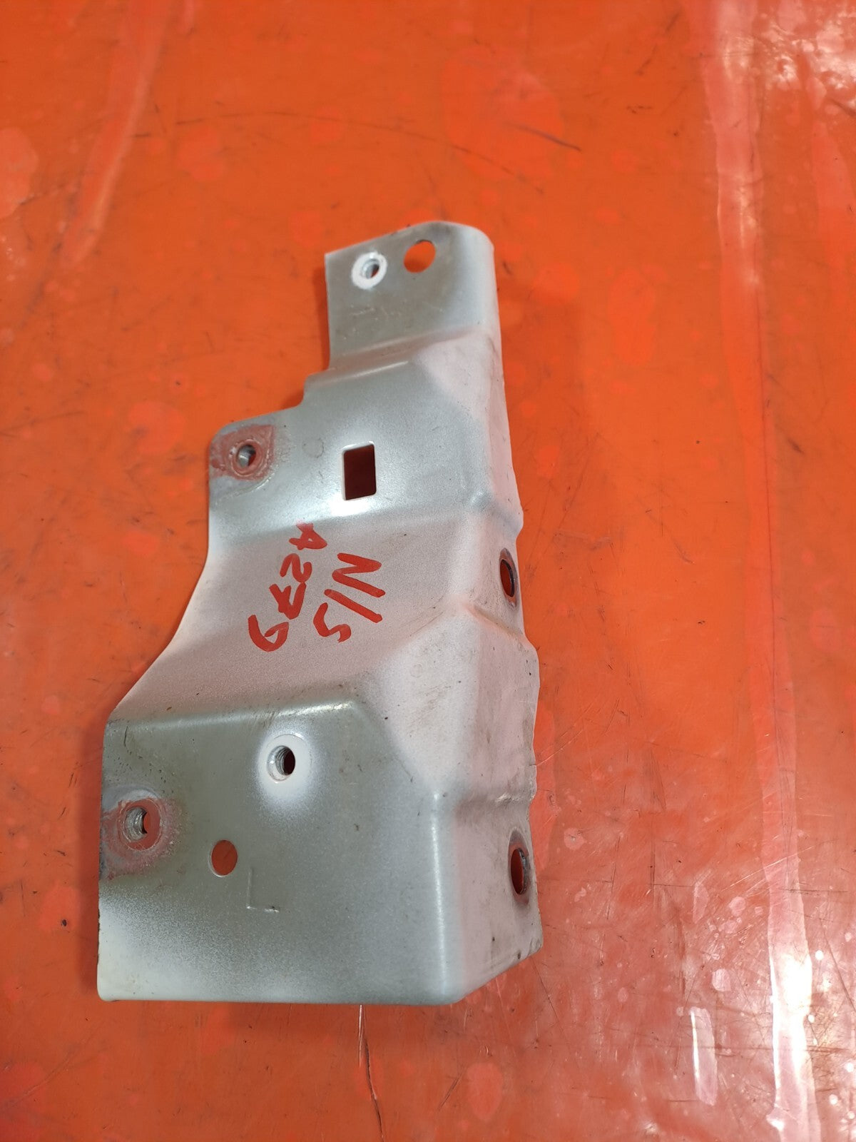 ✅2016 SSANGYONG TIVOLI ELX LEFT WING BRACKET + WARRANTY A279 - Image 2