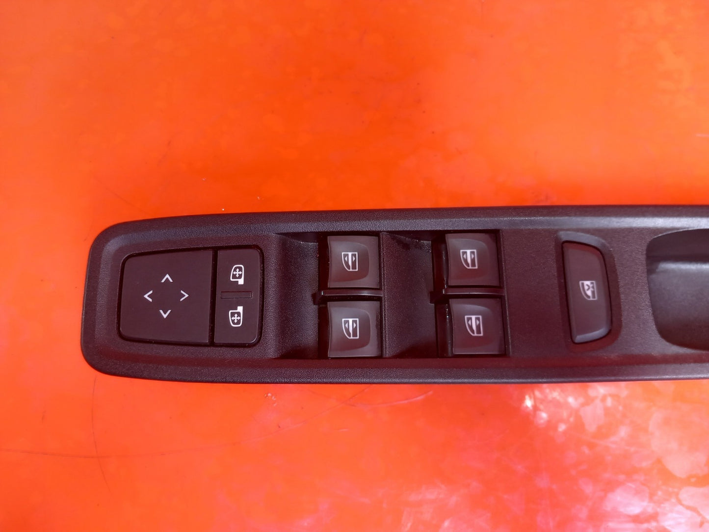 Dacia Jogger 1.0 Petrol 2024 Front Right Electric Window Switch 809615044R A391 - Image 7