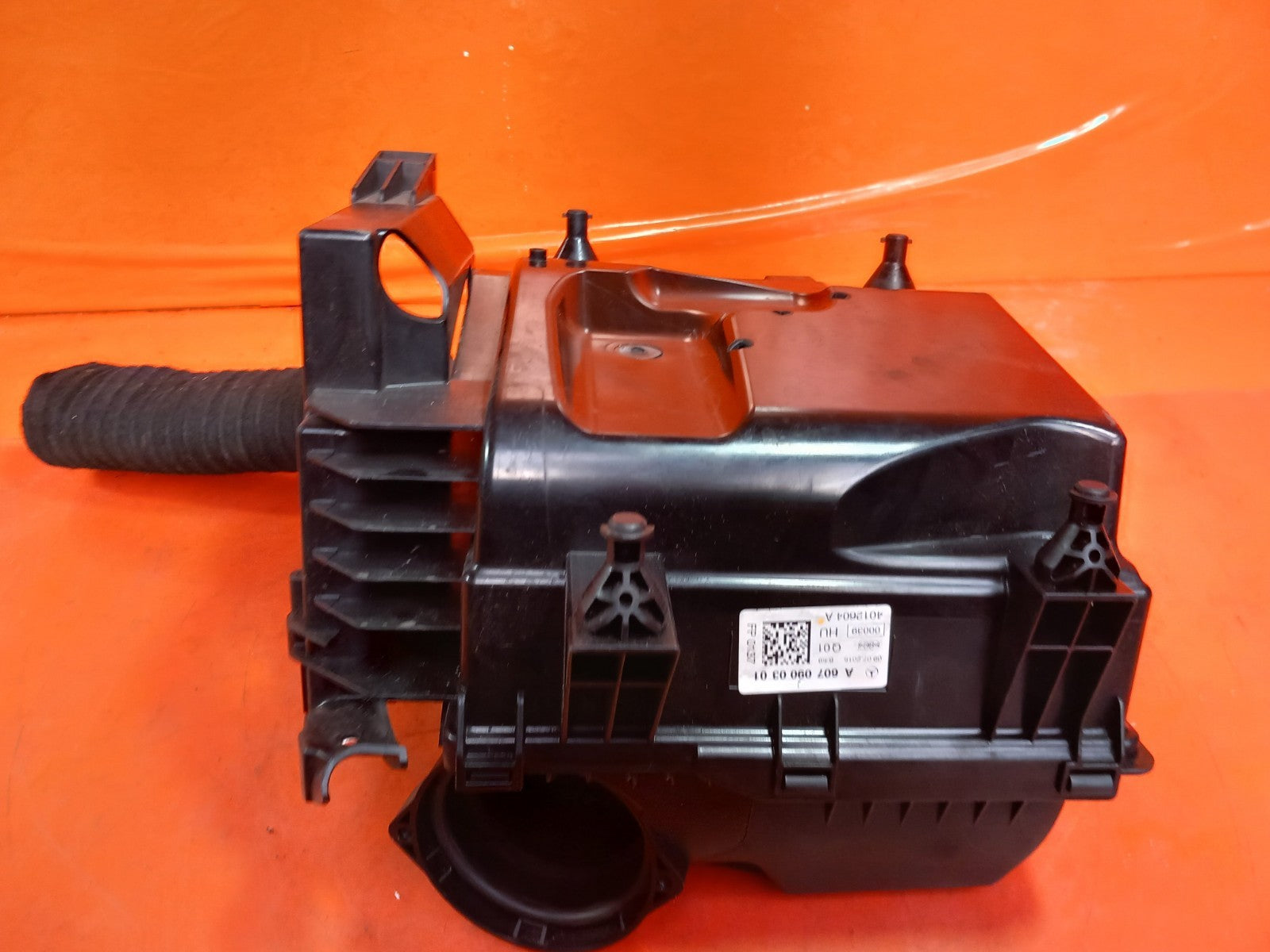 Mercedes W176 A180 1.5 Diesel 2015 Air Filter Box Housing A6070900301 A235 - Image 11