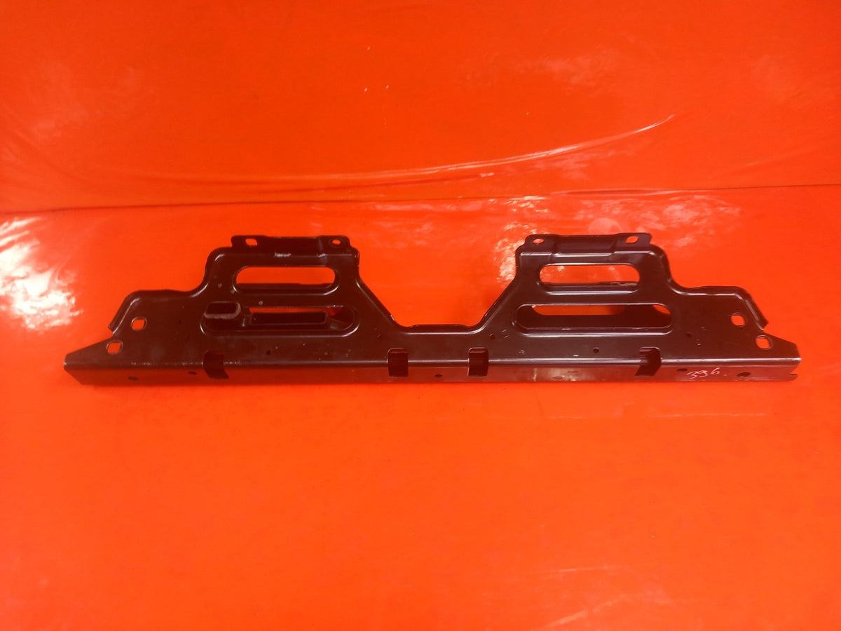 2025 LR Defender L663 Bracket Mounting N8B2-113B36-DB Warranty A396 - Image 5