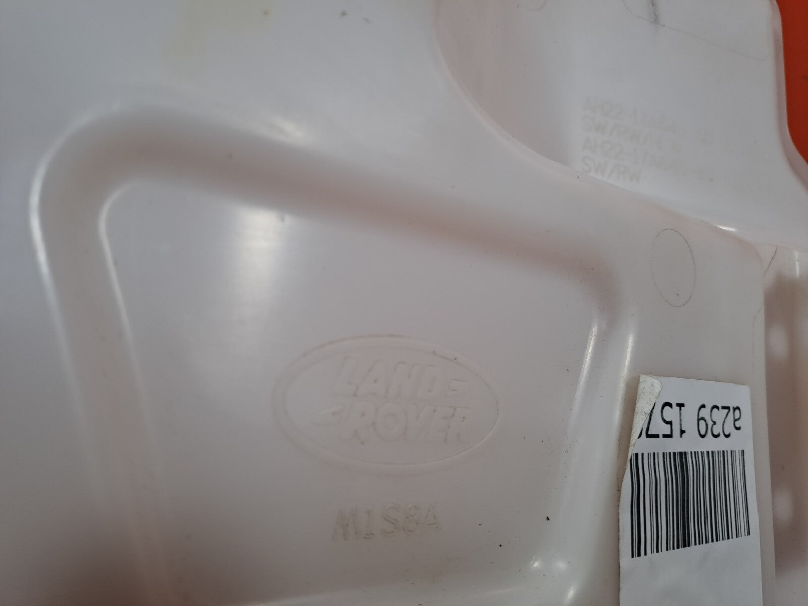 ✅2011 LAND ROVER DISCOVERY 4 L319 WINDSCREEN WASHER BOTTLE AH22-17A645-AD A239 - Image 8