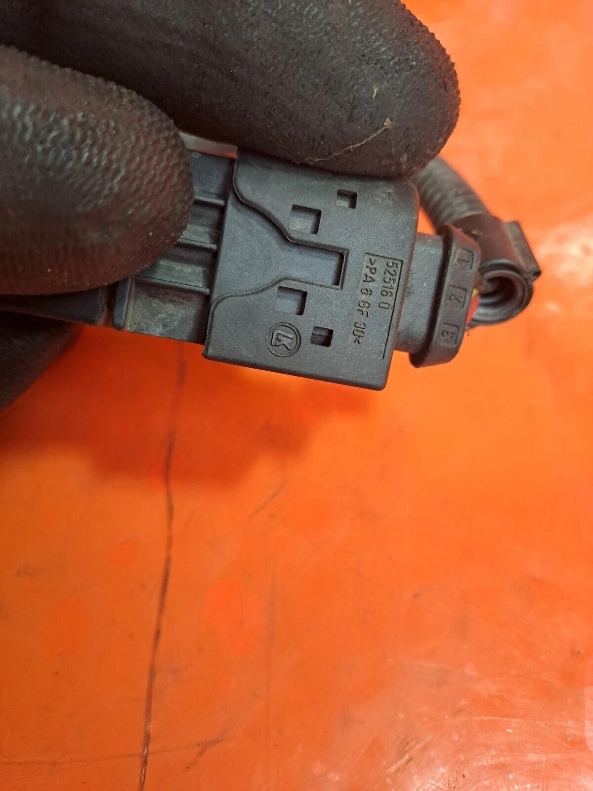ebay-src:https://i.ebayimg.com/00/s/mtywmfgxmjaw/z/a-oaaoswvehocq~y/$_57.jpg