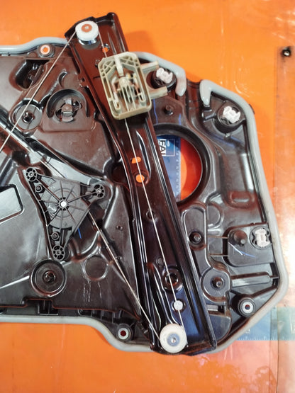 ✅BMW G20 330E XDRIVE M SPORT 2.0 PETROL 2023 FRONT RIGHT WINDOW REGULATOR A340 - Image 12