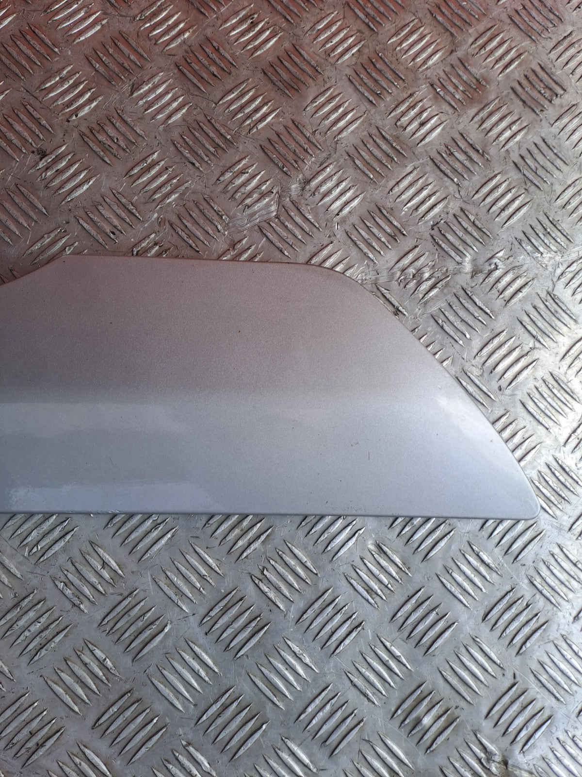 ebay-src:https://i.ebayimg.com/00/s/mtywmfgxmjaw/z/j0oaaeswzvlqip-b/$_57.jpg