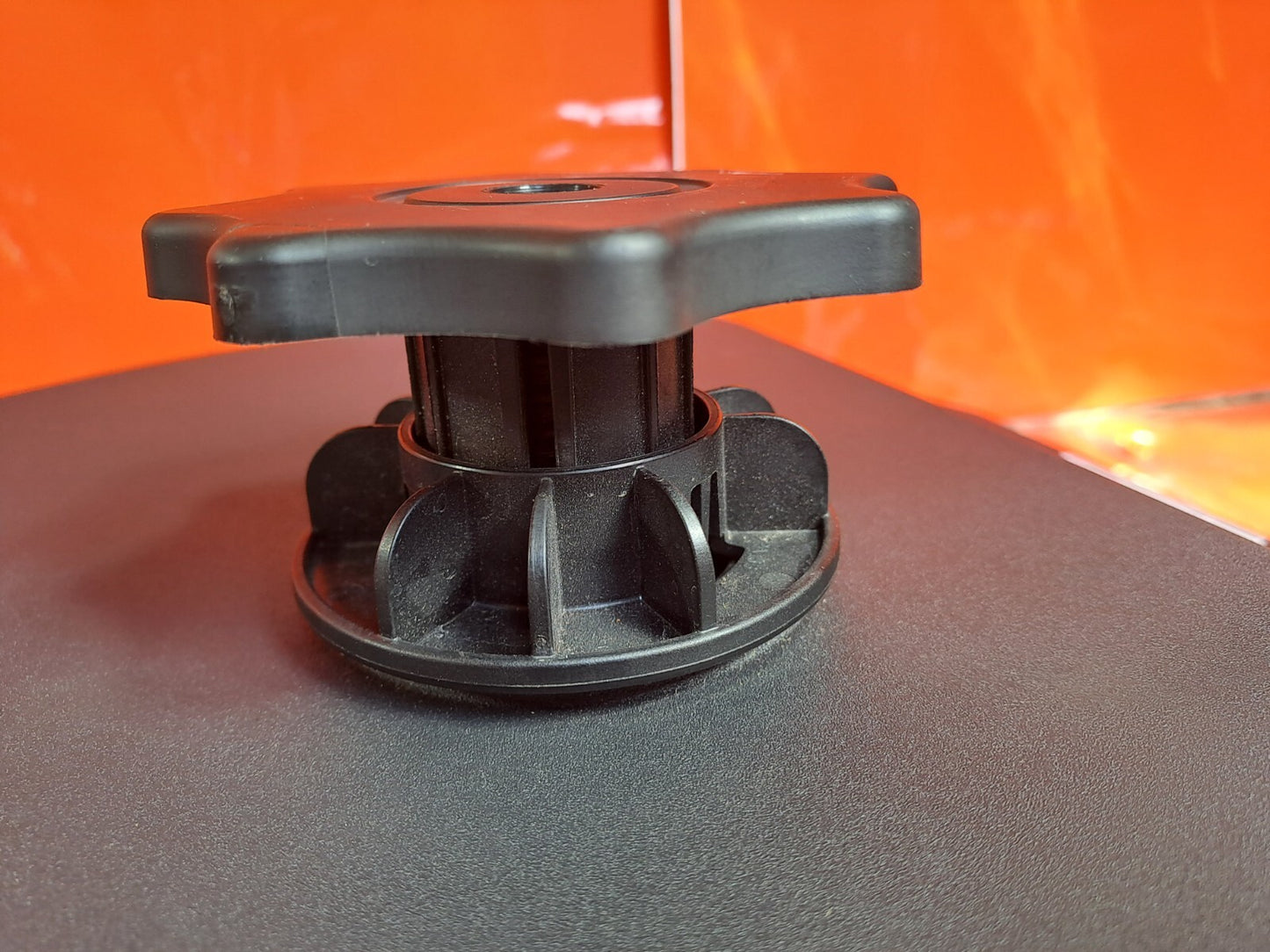 ebay-src:https://i.ebayimg.com/00/s/mtiwmfgxnjaw/z/0paaaoswehnn-pc4/$_57.jpg