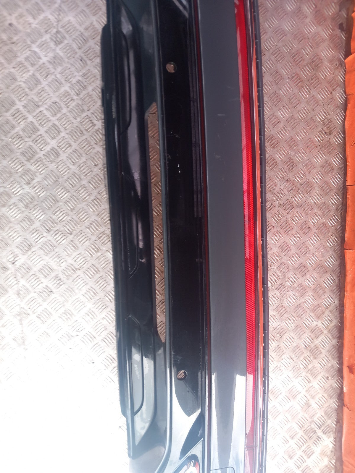 2022 VW Tiguan R-Line Rear Bumper Lower Trim 5NA807521G Grey C7Q Warranty A389 - Image 4