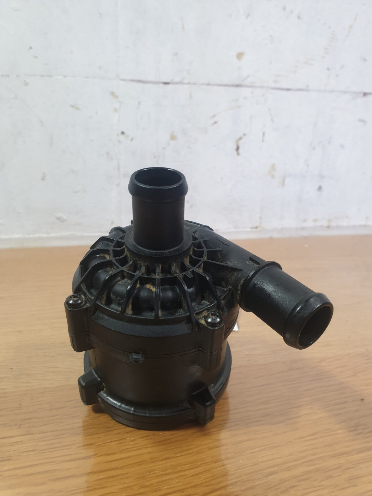 ✅AUDI Q4 E-TRON 2023 AUXILIARY WATER PUMP 1EA965567H Warranty A206 - Image 3