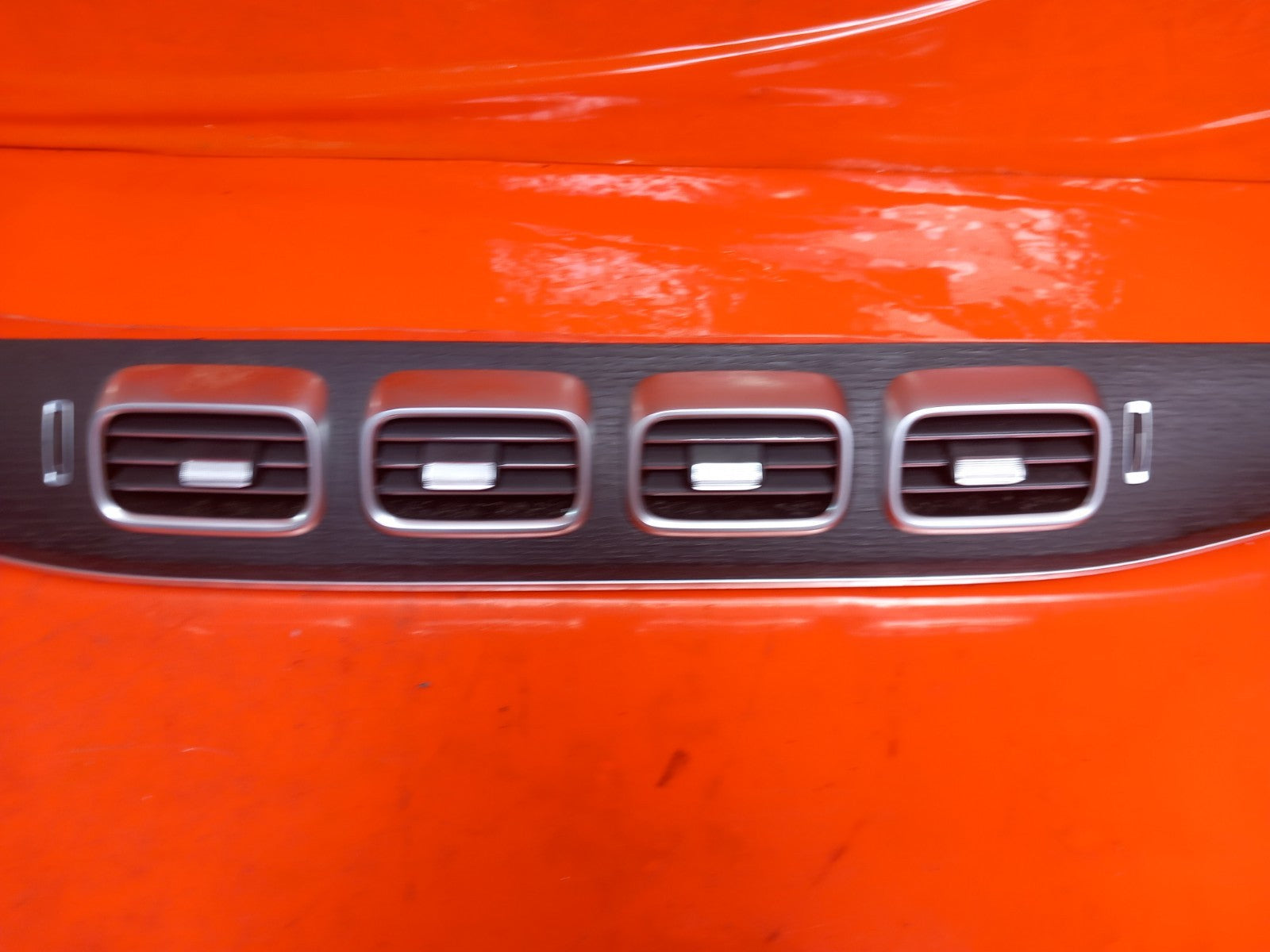 Mercedes Gle 450D AMG 3.0 Diesel 2025 Dashboard Air Vents A1676804002 A397 - Image 4