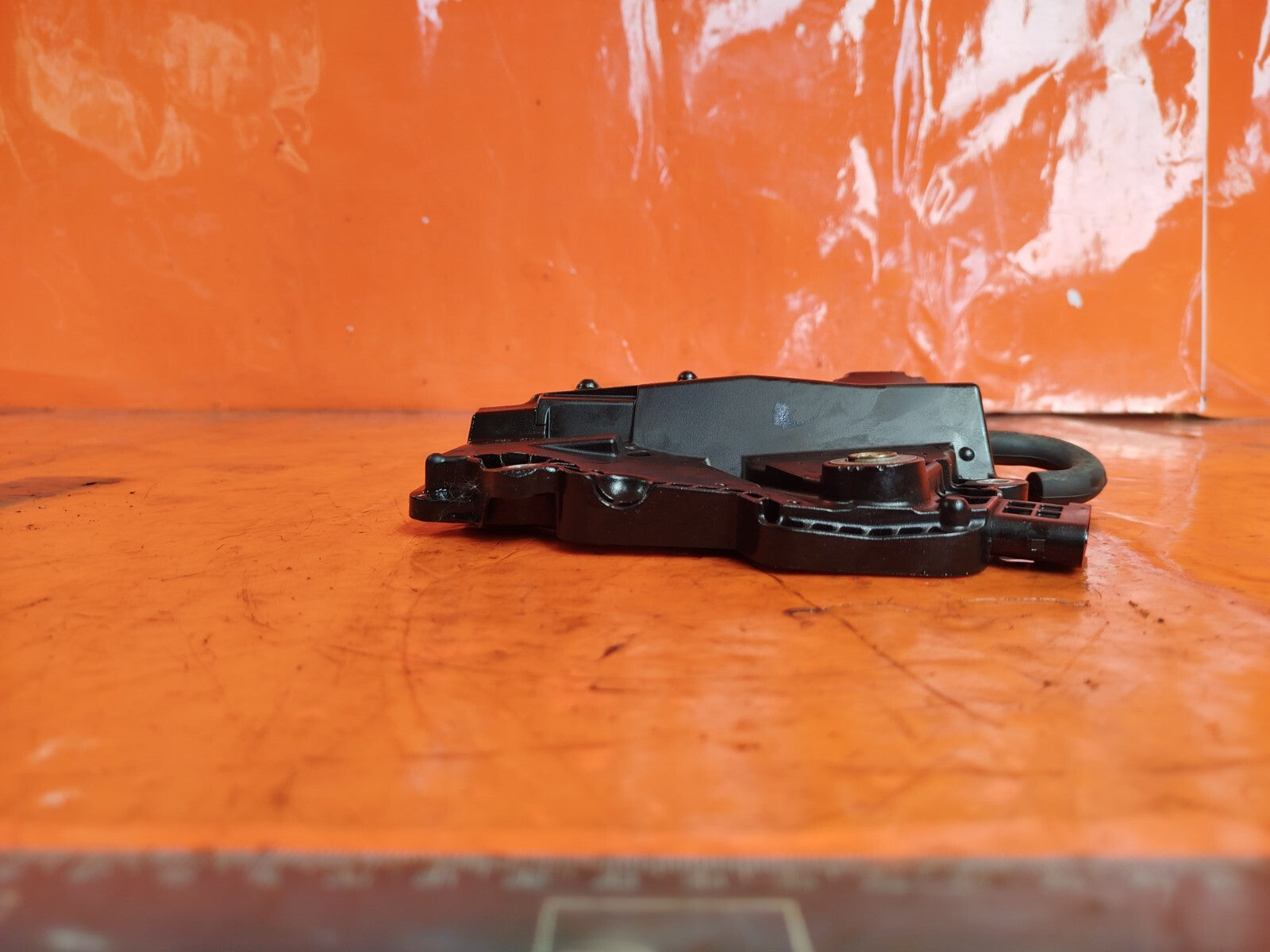 ebay-src:https://i.ebayimg.com/00/s/mtiwmfgxnjaw/z/3usaaoswnsrolp77/$_57.jpg