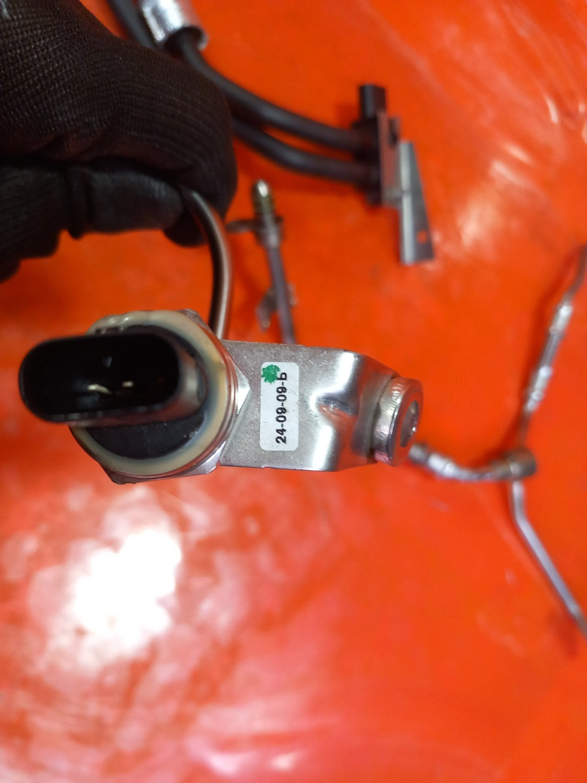 2025 Land Rover Defender L663 Pressure Sensor Pipes GX73-5L200-AA Warranty A396 - Image 7