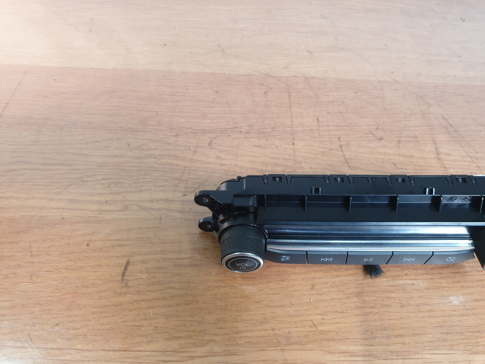 ebay-src:https://i.ebayimg.com/00/s/mtiwmfgxnjaw/z/8cyaaoswe5tm786s/$_57.jpg