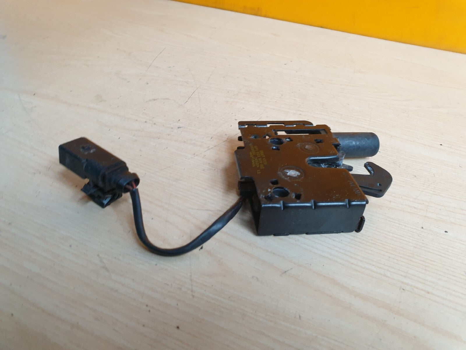 ebay-src:https://i.ebayimg.com/00/s/mtiwmfgxnjaw/z/rrmaaoswknbksvfo/$_57.jpg
