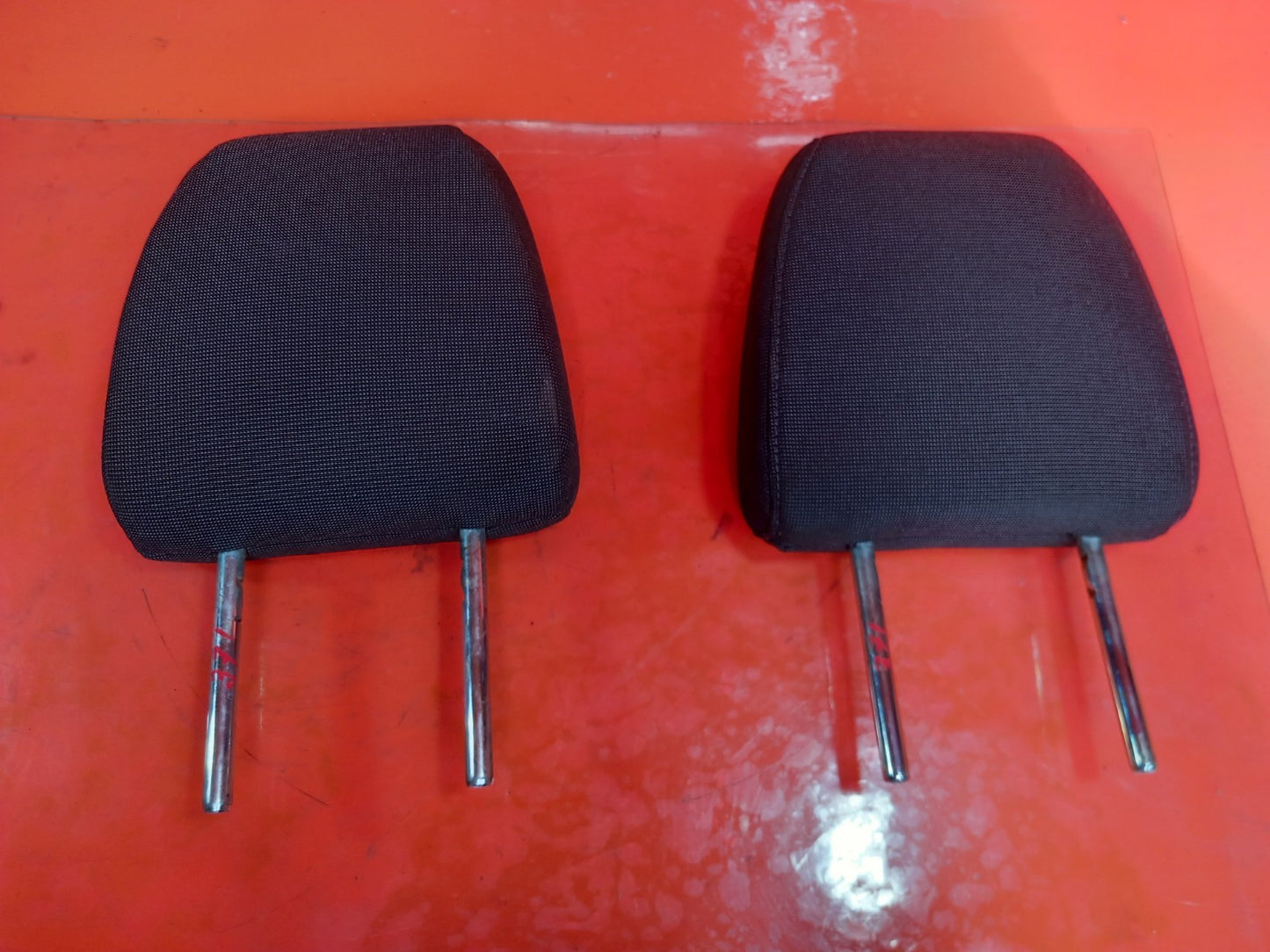 Ford Tourneo Custom 2.2 Diesel 2015 Front Headrests Pair Cloth Warranty A371 - Image 2