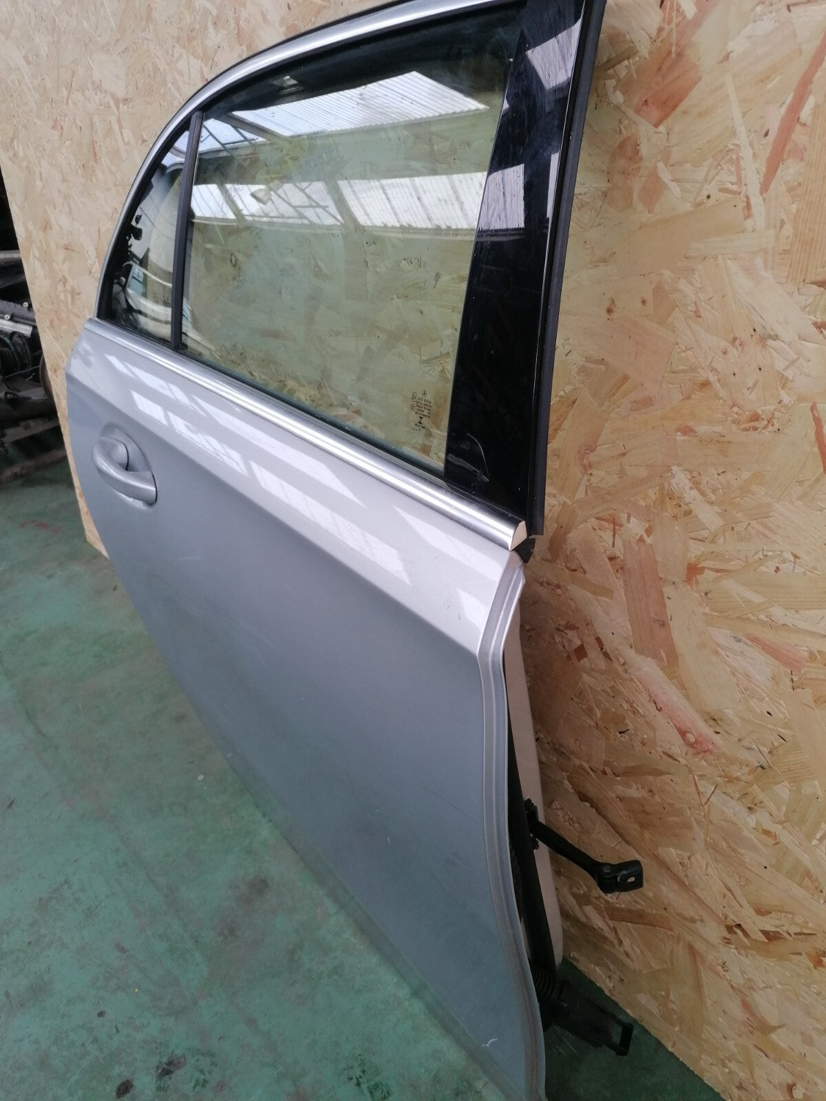 ✅2020 MERCEDES A CLASS W177 1.3P REAR RIGHT DRIVER SIDE DOOR SILVER 775 A050 - Image 6