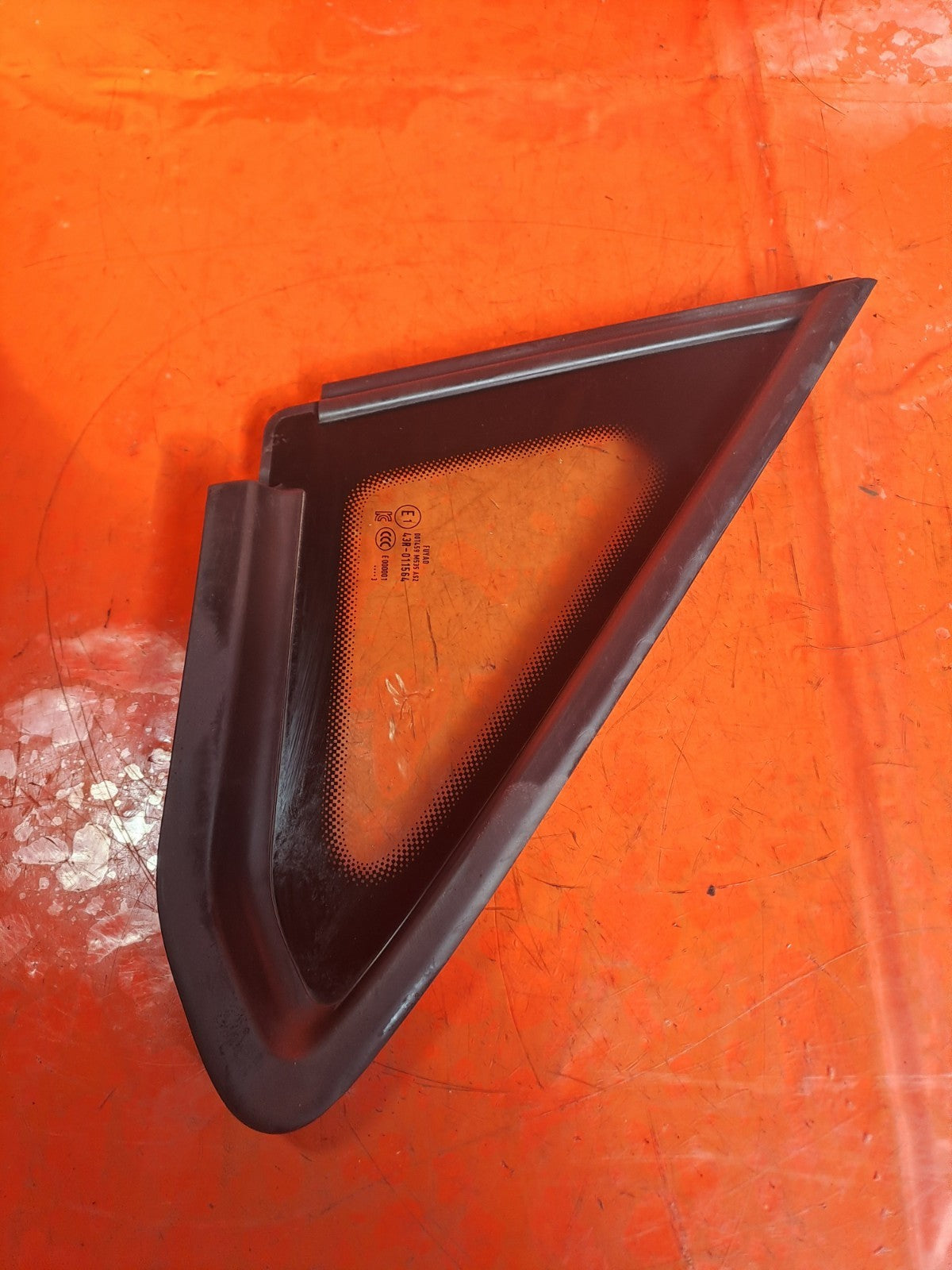 ✅FORD TOURNEO CONNECT VW CADDY 2.0 DIESEL 2024 FRONT RIGHT QUARTER WINDOW GLASS - Image 6