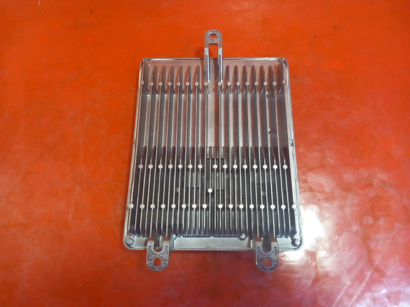 Land Rover Defender L663 3.0 Diesel 2025 Voltage Converter N8B214B227AC A396 - Image 9