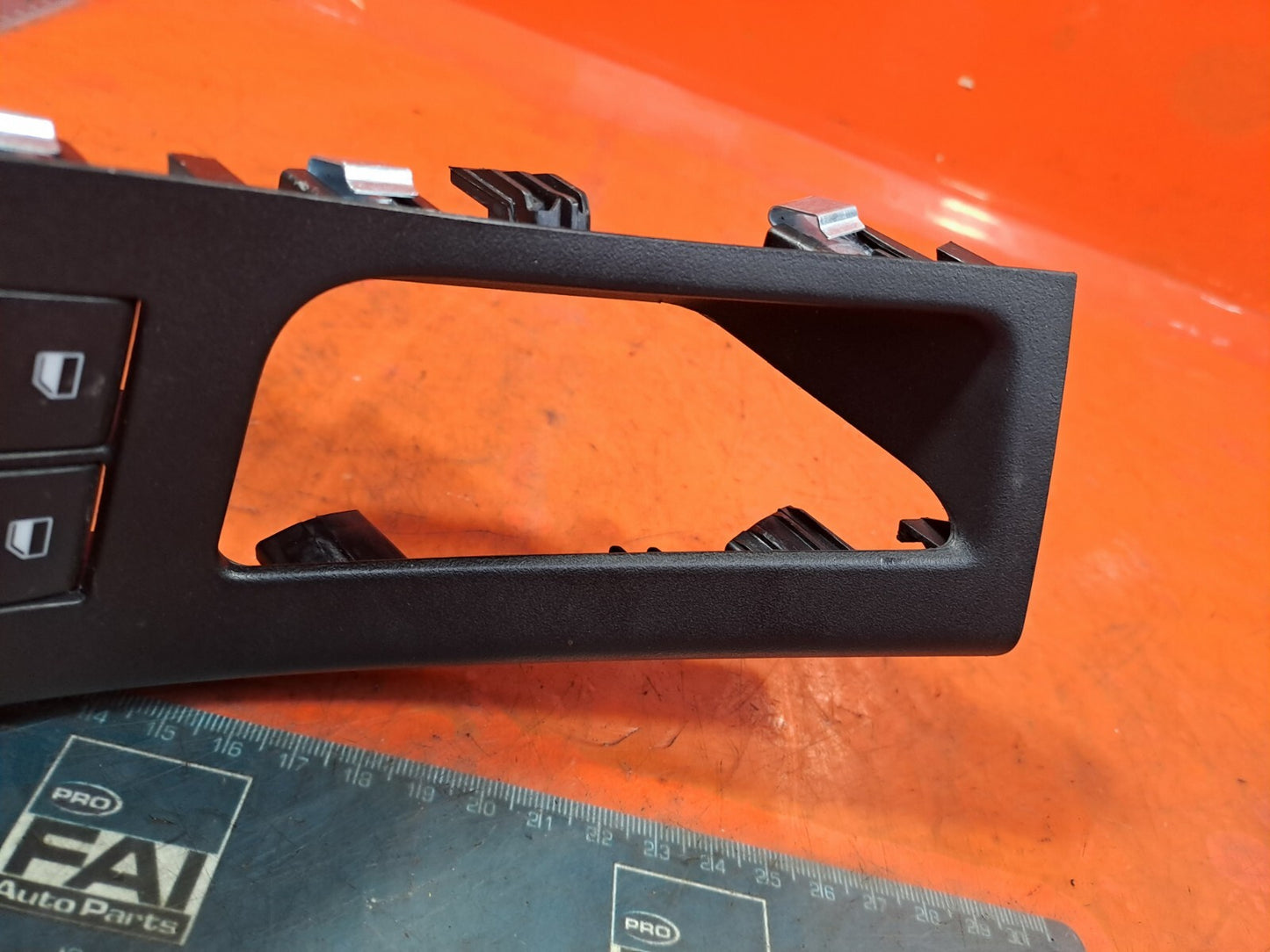 ✅2020 FORD FIESTA ACTIVE 1.0P FRONT RIGHT DOOR WINDOW SWITCH H1BT-14540-DC A247 - Image 6