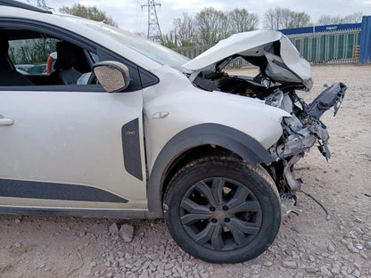 ✅Dacia Jogger 1.0 Petrol 2024 Breaking Price Per Wheel Nut Only White Warranty - Image 10