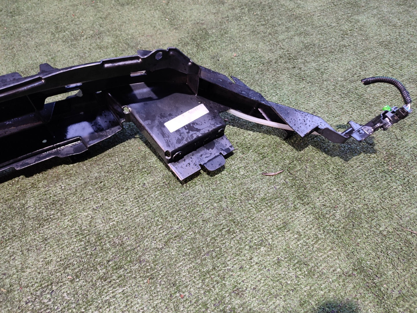 ✅LAND ROVER DISCOVERY SPORT L550 2.0 DIESEL 2016 FRONT BUMPER BRACKET FK7217E778 - Image 8