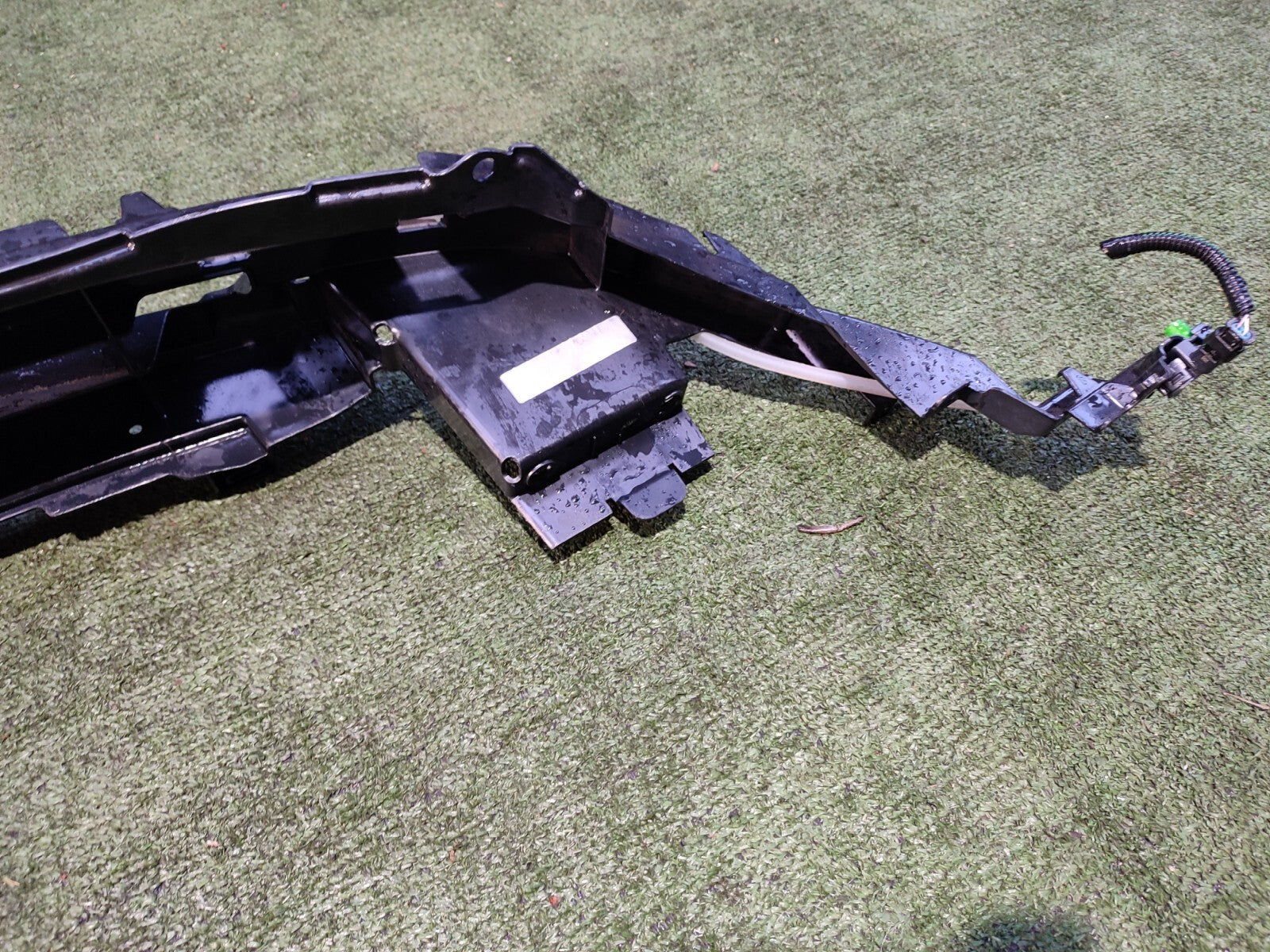 ✅LAND ROVER DISCOVERY SPORT L550 2.0 DIESEL 2016 FRONT BUMPER BRACKET FK7217E778 - Image 8