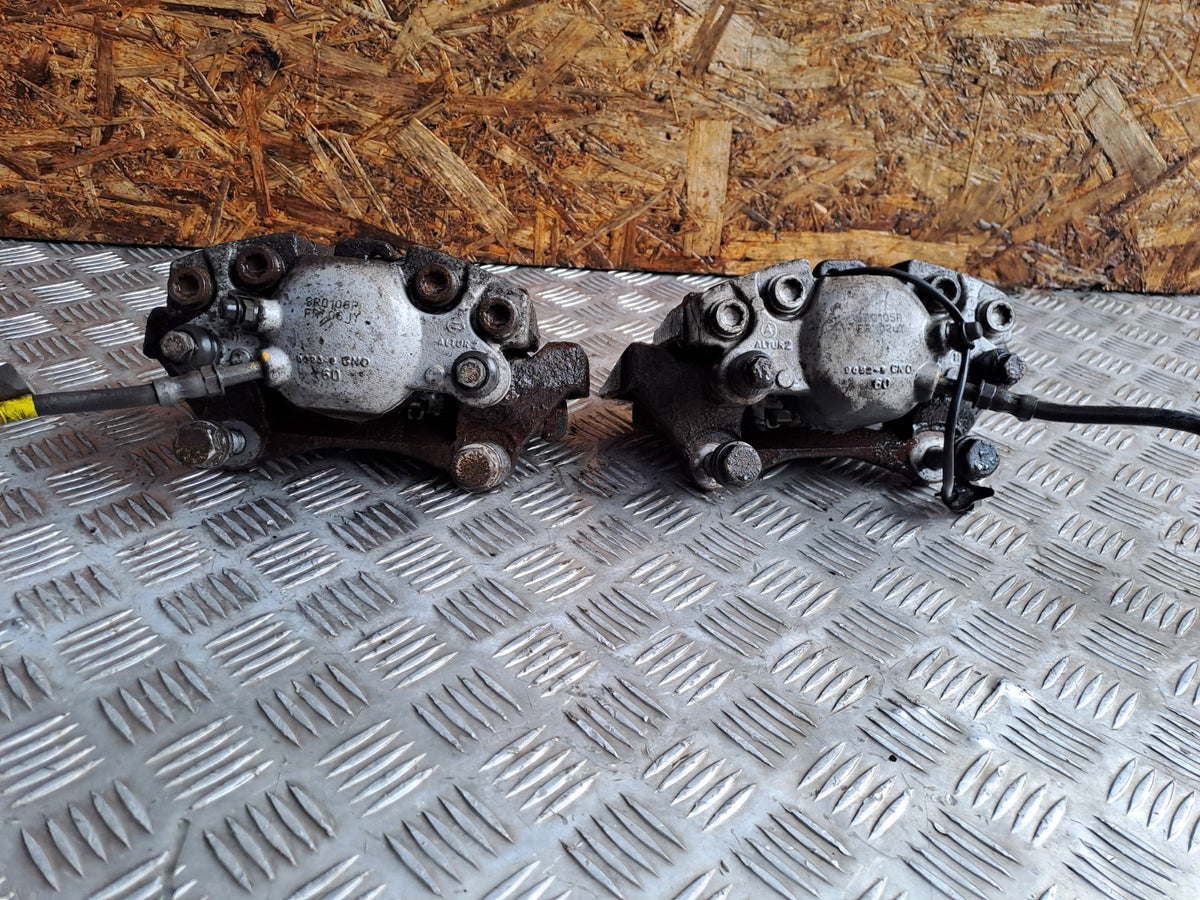 ebay-src:https://i.ebayimg.com/00/s/mtiwmfgxnjaw/z/tniaaeswxkvojmpc/$_57.jpg