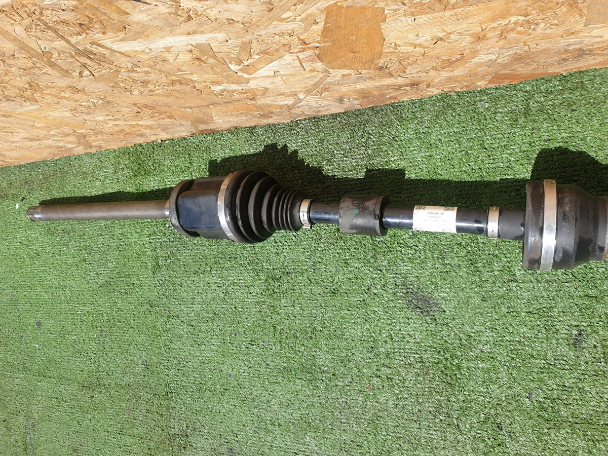 2022 Range Rover Evoque L551 1.5 Petrol Rear Left Auto Driveshaft L8D2-4K139-AD - Image 5