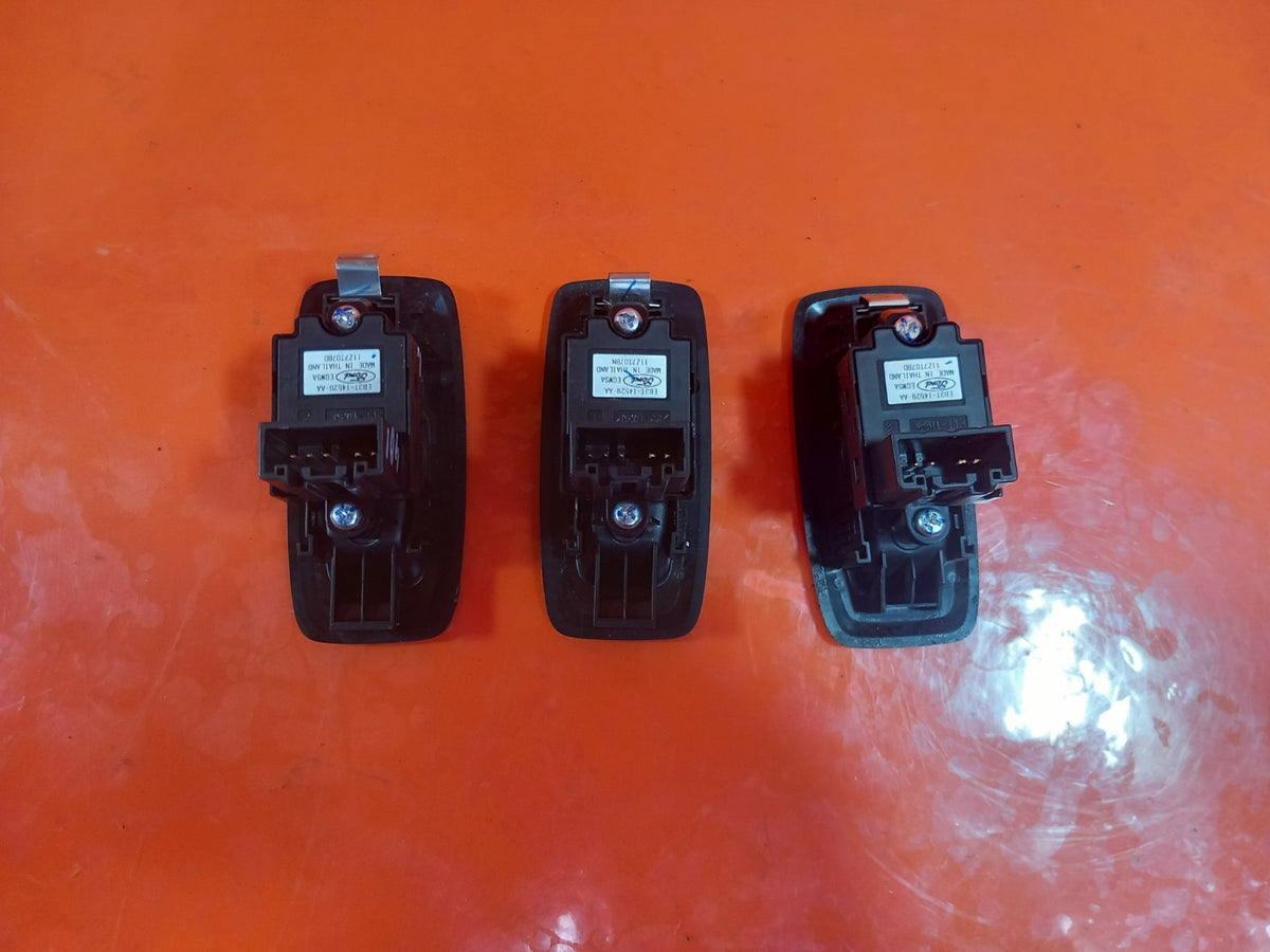 ebay-src:https://i.ebayimg.com/00/s/mtiwmfgxnjaw/z/nqiaaeswovxqnw2~/$_57.jpg