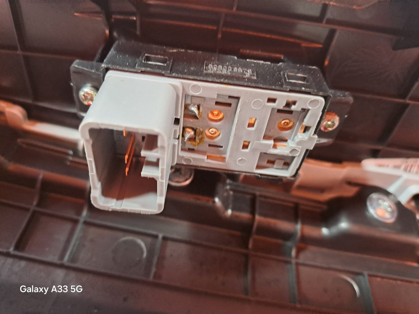 ✅SSANGYONG KORANDO LE 2.2 DIESEL 2018 FRONT LEFT DOOR CARD 72230-34000 A288 - Image 11