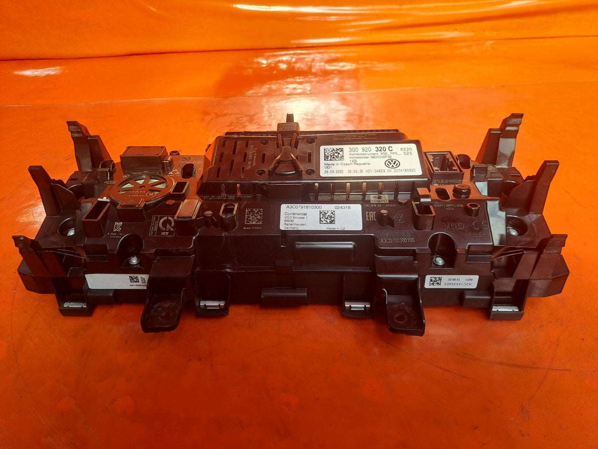 ebay-src:https://i.ebayimg.com/00/s/mtiwmfgxnjaw/z/hh8aaeswvtxqdc4a/$_57.jpg