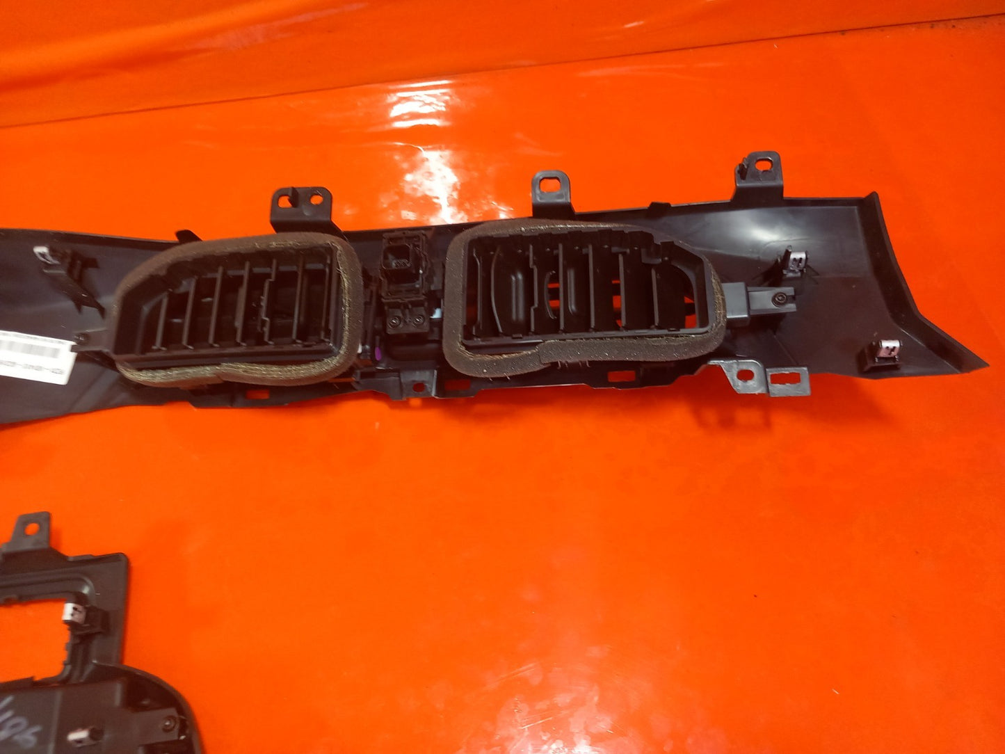 ebay-src:https://i.ebayimg.com/00/s/mtiwmfgxnjaw/z/swuaaeswrqbqmd9h/$_57.jpg