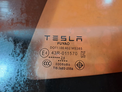 TESLA MODEL 3 LONG 2024 REAR LEFT QUARTER WINDOW GLASS 43R-011570 1910989-00-C - Image 10