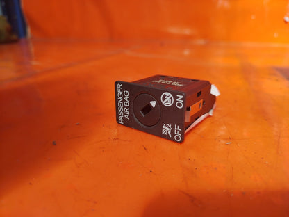 ✅SEAT ARONA FR 1.0 PETROL 2019 PASSENGER AIRBAG DEACTIVATION SWITCH 5Q0919237 - Image 3