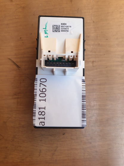 ✅2022 HYUNDAI I20 MK3 1.0P ELECTRIC DOOR WINDOW SWITCH 93571Q0710 +WARRANTY A181 - Image 8