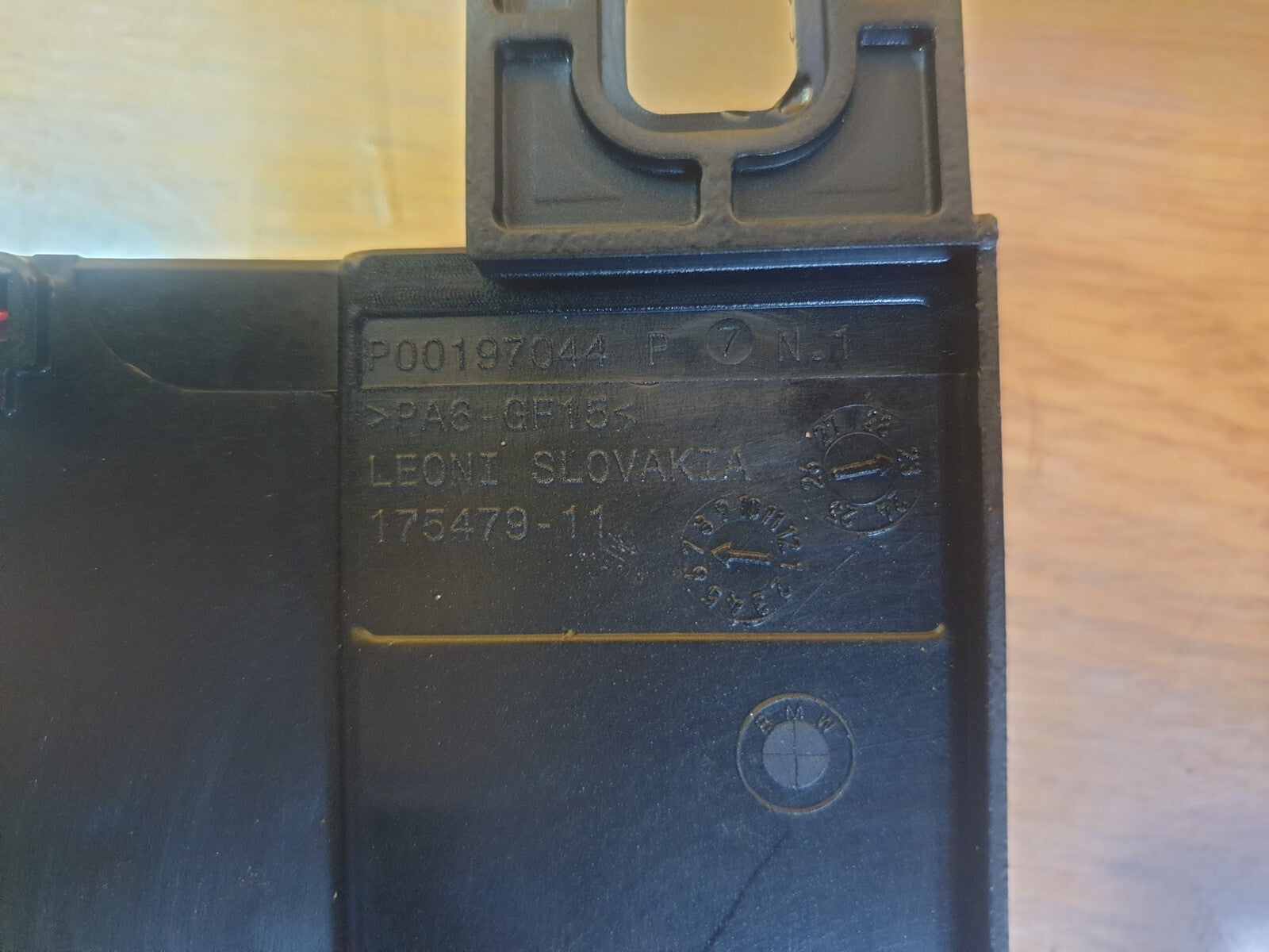 ebay-src:https://i.ebayimg.com/00/s/mtiwmfgxnjaw/z/tjiaaoswjadmbcx0/$_57.jpg