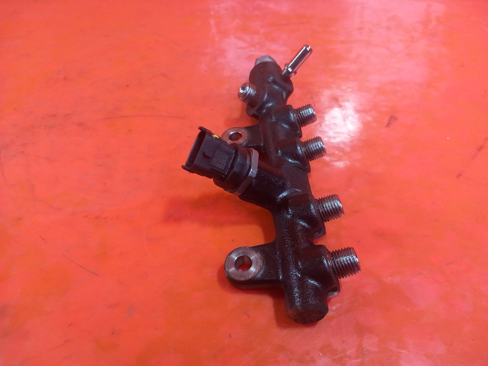 2021 Mercedes W415 Citan Fuel Injector Rail Warranty A399 - Image 5