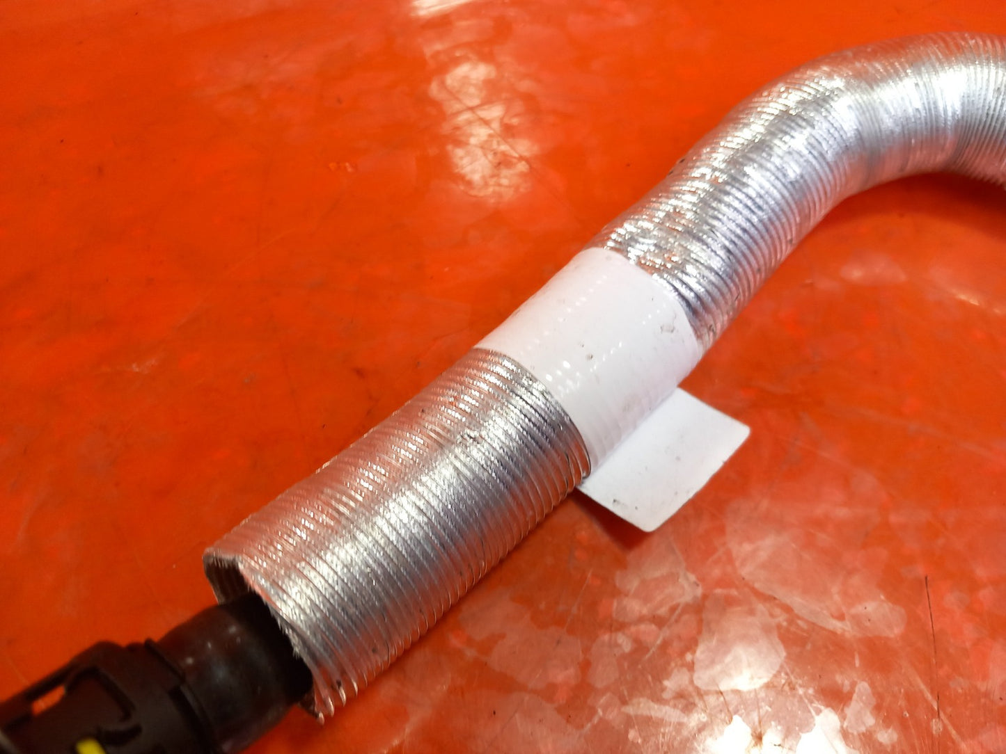 2025 Land Rover Defender L663 Breather Hose Pipe LK62-9K617-BB Warranty A396 - Image 3