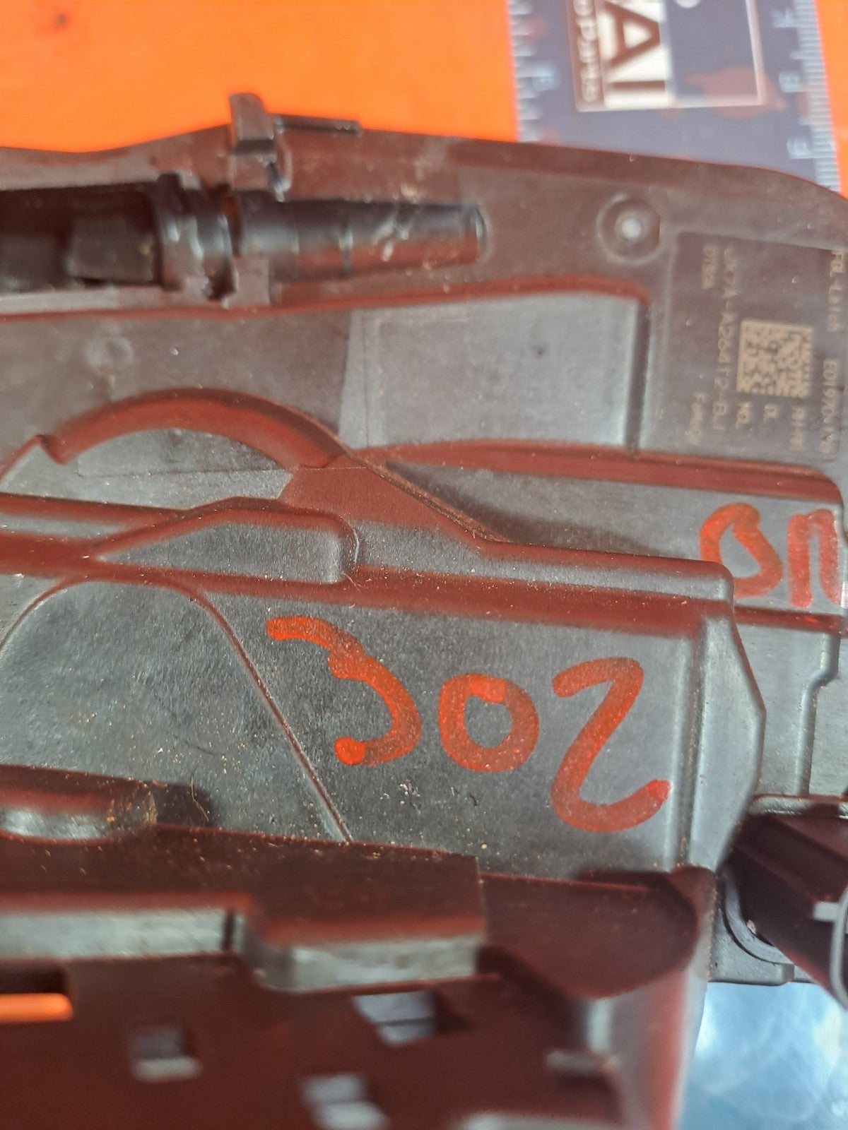 ebay-src:https://i.ebayimg.com/00/s/mtywmfgxmjaw/z/xhoaaeswowhoz56~/$_57.jpg