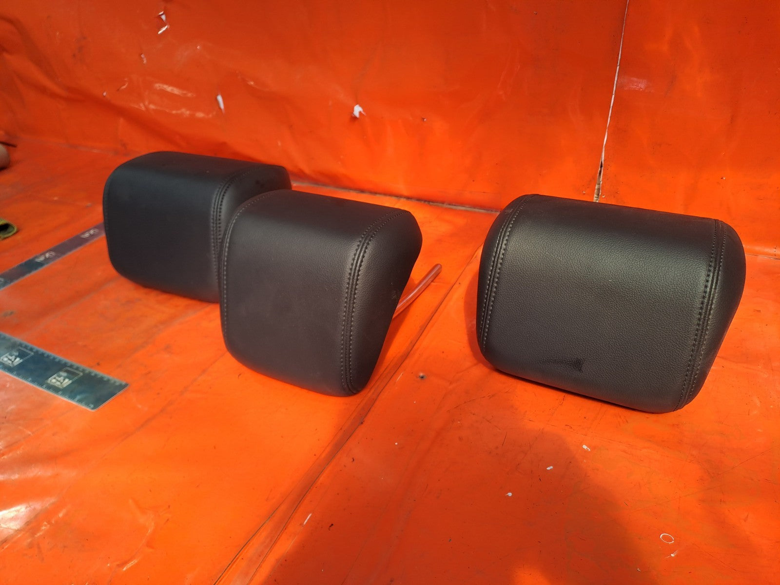 ✅2020 Jaguar I-Pace X590 Rear Leather Headrest Set + Warranty A375 - Image 5