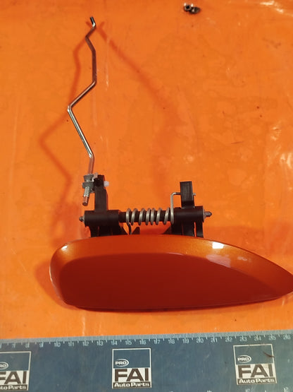 ✅2024 DACIA DUSTER JOURNEY FRONT RIGHT EXTERIOR DOOR HANDLE ORANGE WARRANTY A364 - Image 10