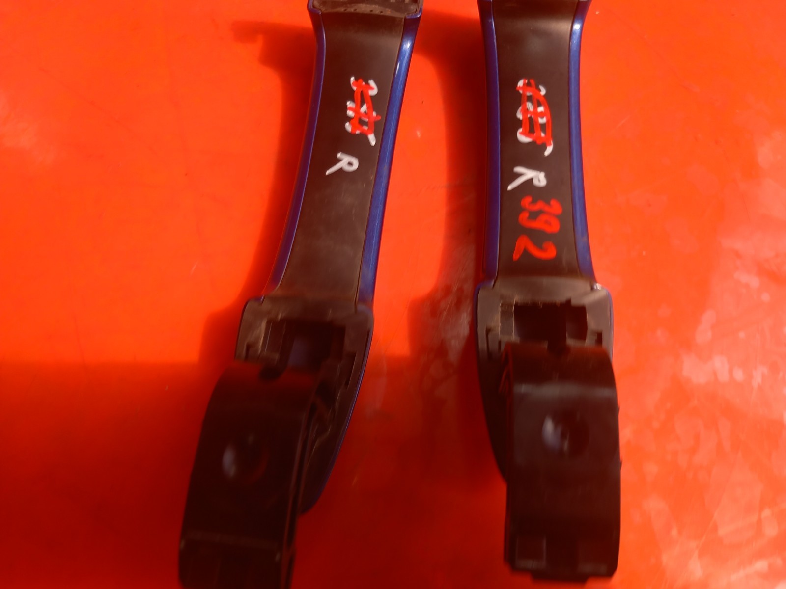 Renault Captur 1.6 Petrol 2023 Front Door Exterior Handles Pair Blue/Grey A392 - Image 11