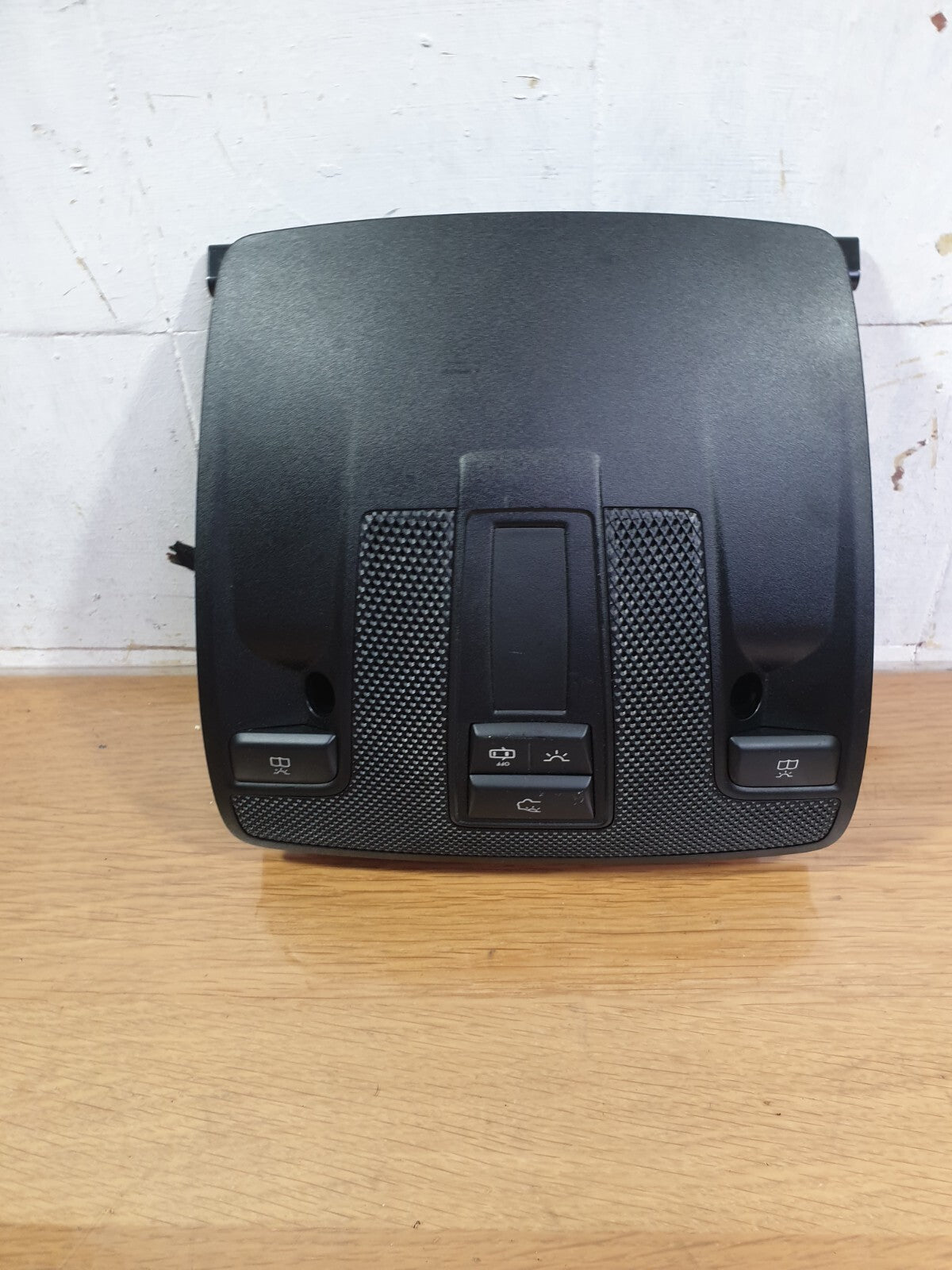 MERCEDES B CLASS W246 1.8 DIESEL 2012 INTERIOR ROOF LIGHT A0009006801 Warranty - Image 1