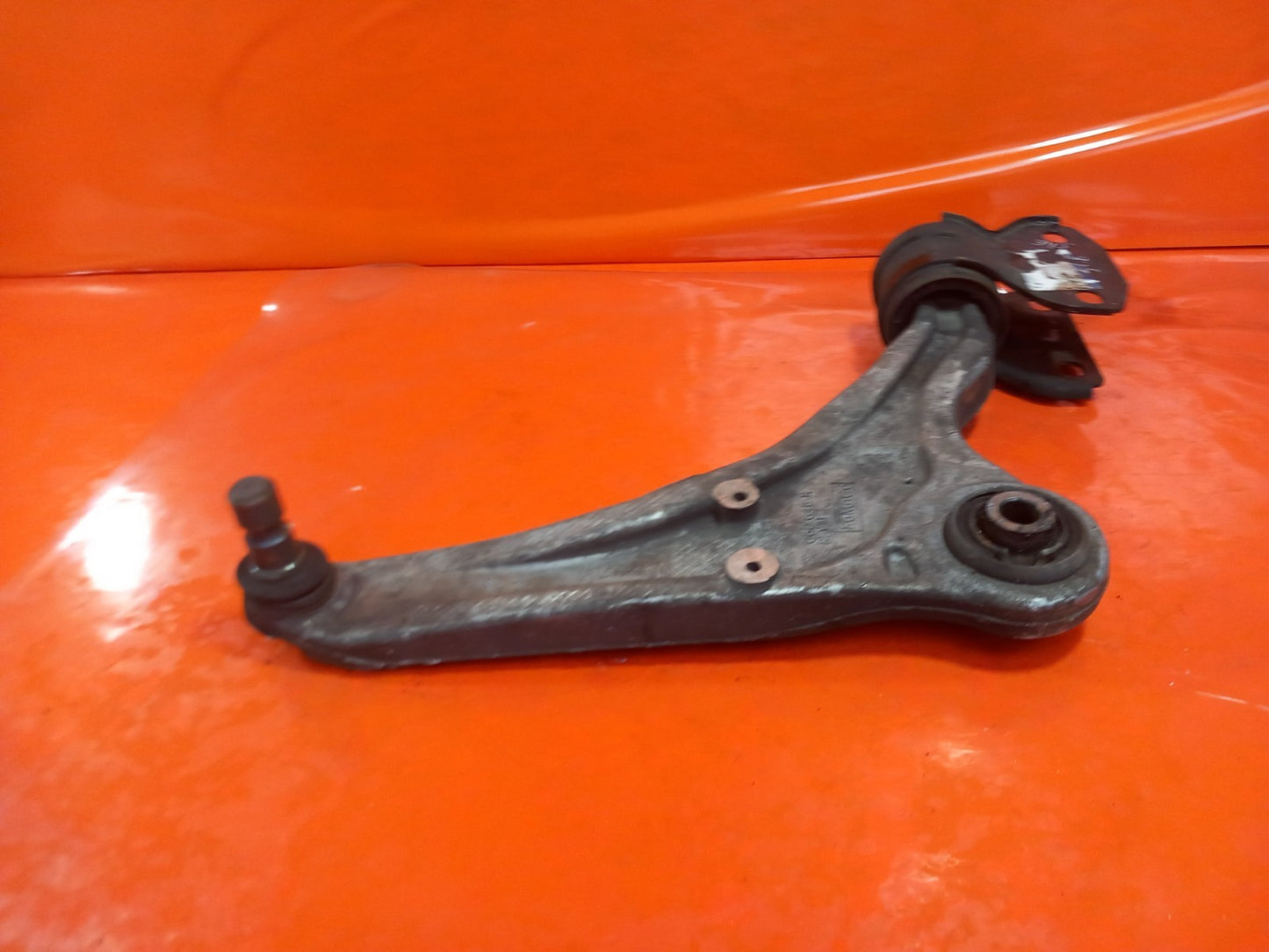 Ford Galaxy Zetec 2.0 Diesel 2019 Front Right Lower Control Arm 060646 Warranty  - Image 5