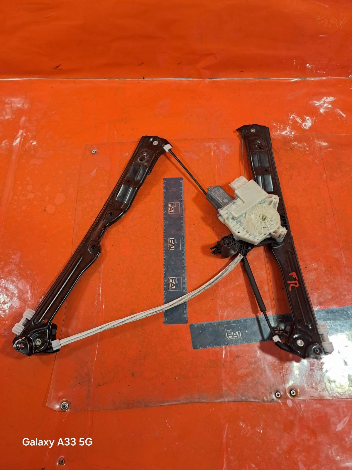 ✅PEUGEOT 308 1.5 DIESEL 2019 FRONT RIGHT WINDOW MOTOR REGULATOR 9825710280 A309 - Image 1