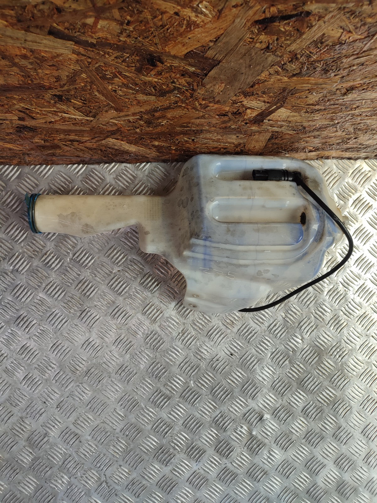 ✅2015 VW CRAFTER CR35 2.0D WINDSCREEN WASHER BOTTLE A9068690220 + WARRANTY A275 - Image 5