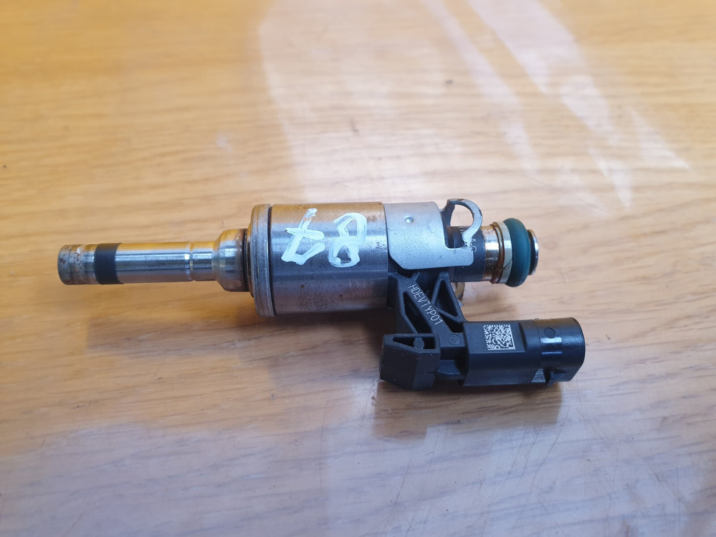 AUDI A1 SPORT 1.4 PETROL 2018 FUEL INJECTOR 0261500477 Warranty A087 - Image 5